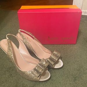 Kate spade gold sparkle bow evening shoes.